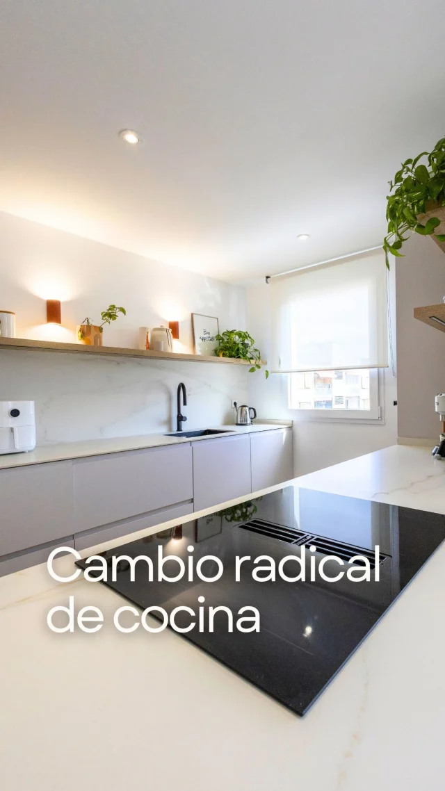 Reformar una cocina no es solo cambiar materiales o colores, es redefinir la manera en que se vive el día a día.

En este proyecto, transformamos un espacio cerrado y poco funcional en una cocina abierta, luminosa y conectada con el resto de la vivienda.

🤍Porque una buena reforma no solo se nota, se siente.

#reforma #cocina #bamma #arquitectura